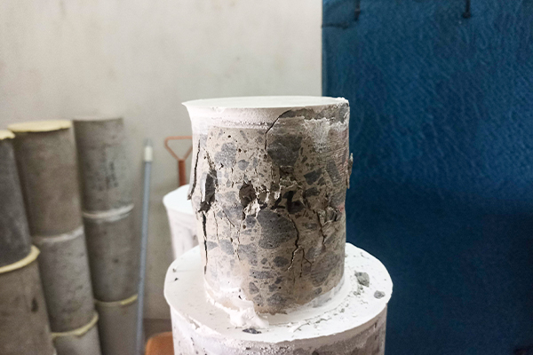 tes kuat tekan beton